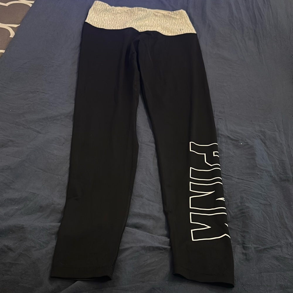 Victoria Secret PINK ULTIMATE workout high waisted leggings, size medium.